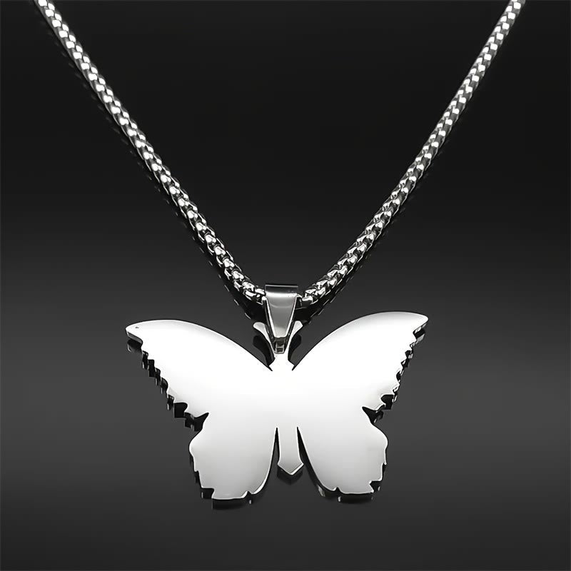 Salmos 46:10 Collar Mariposa Cruz: Herencia Bíblica de Fe para la Vida Diaria