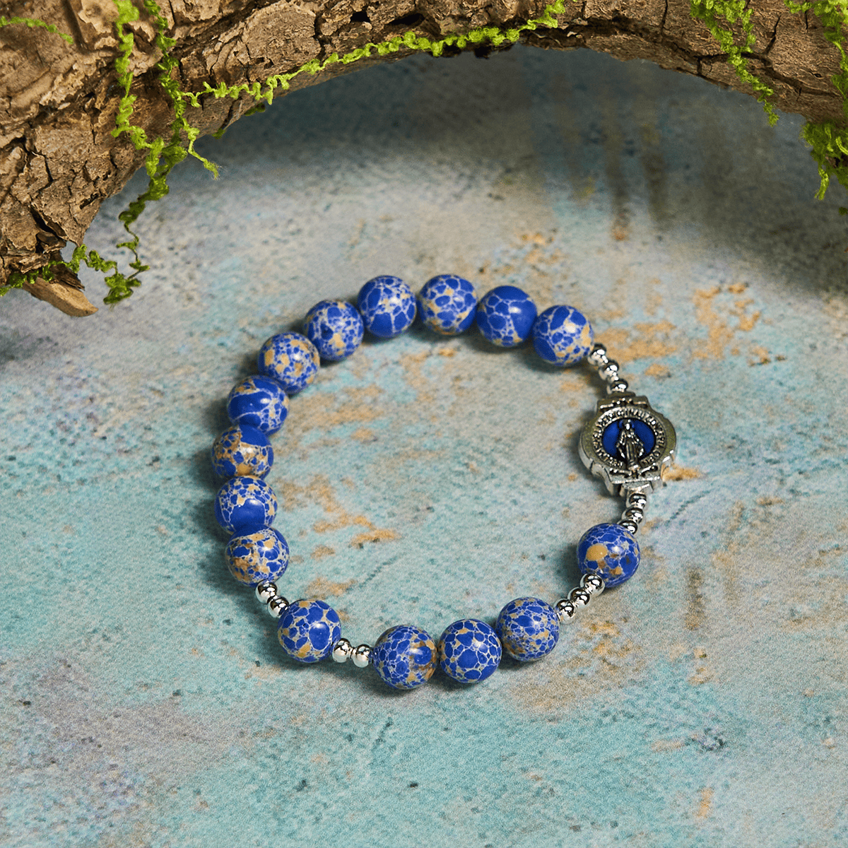 Bracelet Mariam en pierre impériale bleue : un gage de prière et de paix