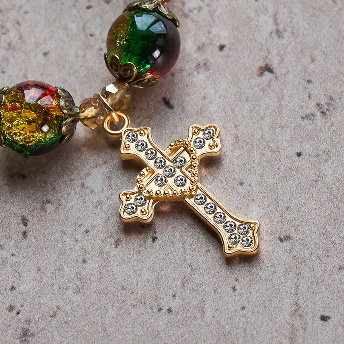 Bracelet en perles de verre rouge, vert et or "Christmas Glory": La foi qui brille