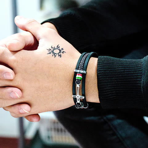 Bracelet en Cuir Croix : Foi Robuste & Dévotion Élégante pour le Quotidien