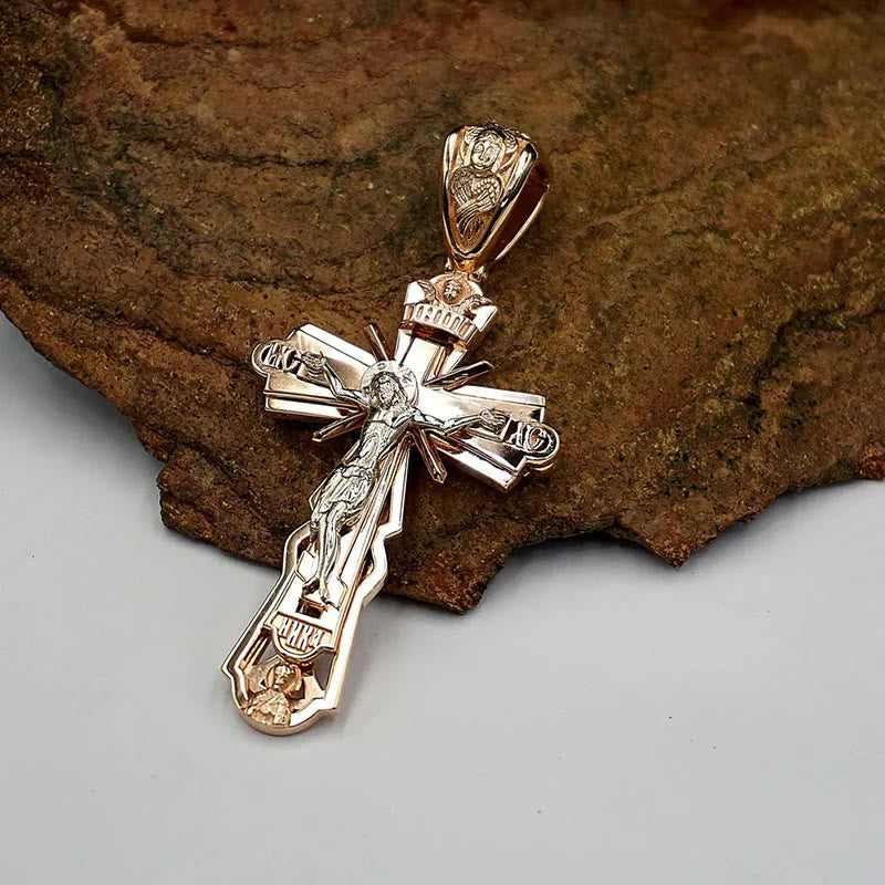 Collier Croix Chrétienne : Histoire Sacrée et Ornement Intemporel
