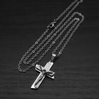 Collier Ornement Crucifix : Symbole Spirituel & Élégance Artisanale