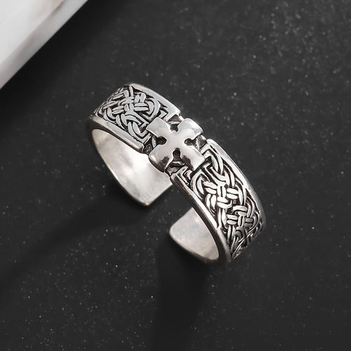 Celtic Cross Ring: Timeless Faith & Intricate Devotion