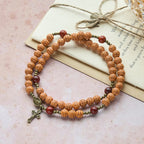 Bracelet chapelet perles fleur de pêcher : Dévotion et grâce terrestre
