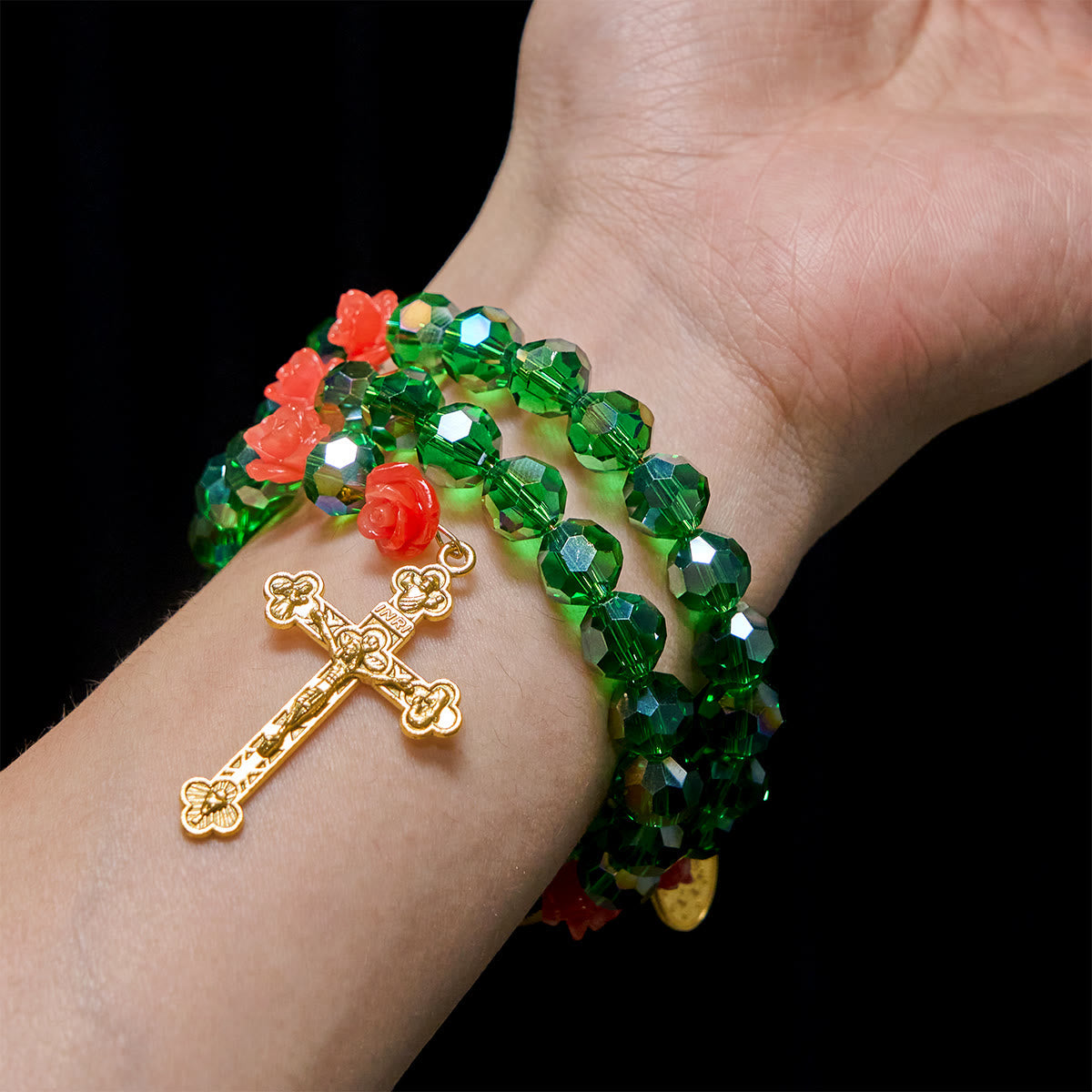 Bracelet Chapelet Rose & Cristal Vert : Dévotion & Grâce Florale