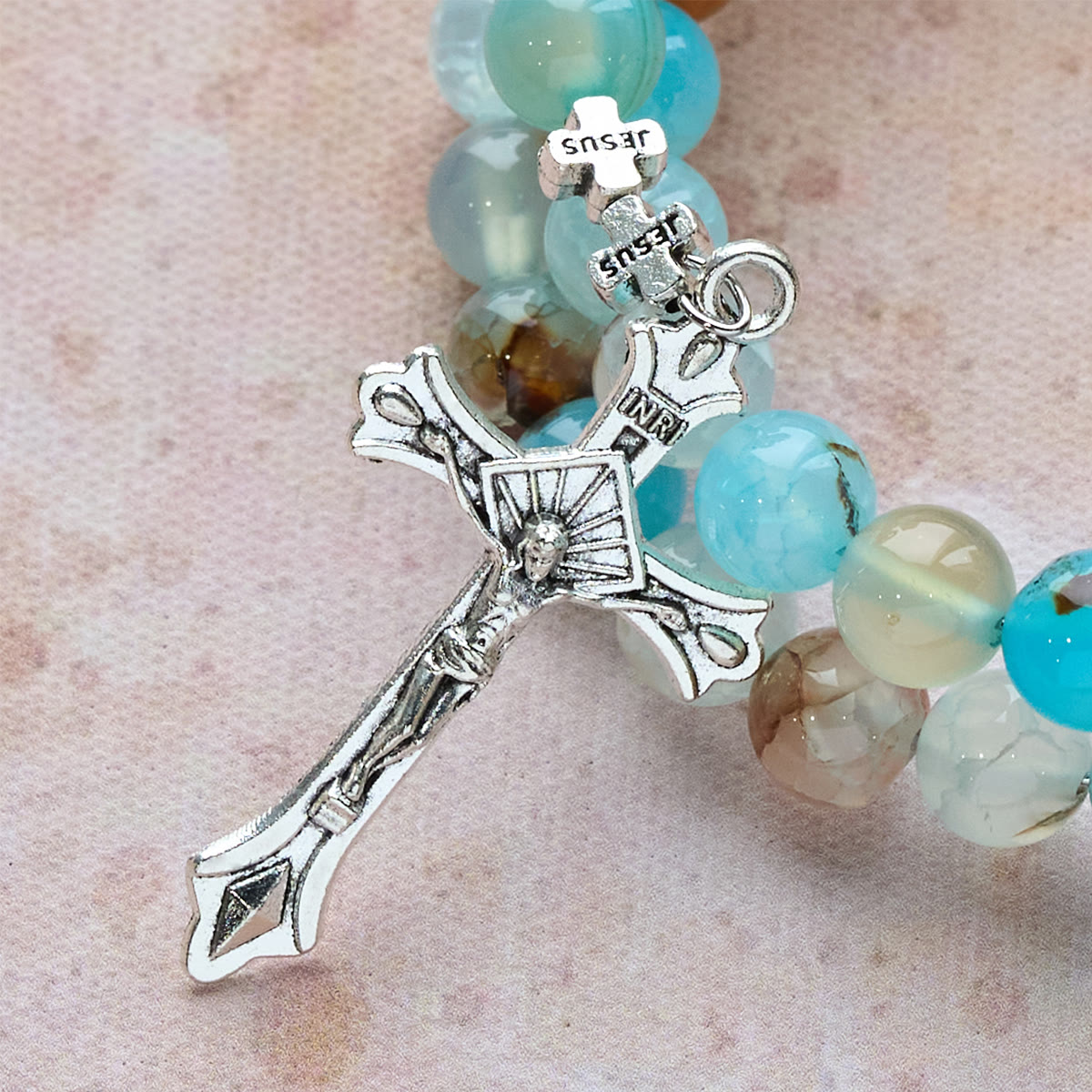 Chapelet bracelet en gypse et agate veine bleue : dévotion et sérénité céleste