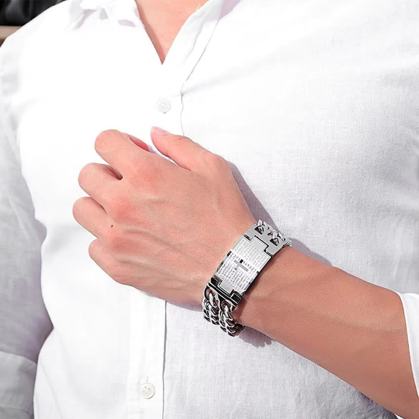 Pulsera Cruz y Oración: Texto Sagrado y Moda Atrevida