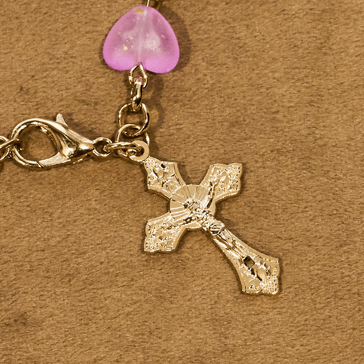 Chapelet et bracelet Cœur rose et papillon : Dévotion et spiritualité artistique