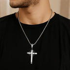 Collier Pendentif Croix Géométrique : Foi Moderne & Dévotion Stylée