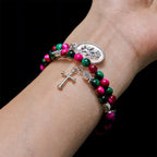 Bracelet chapelet en fil mémoire œil de tigre bicolore avec Saint Michel