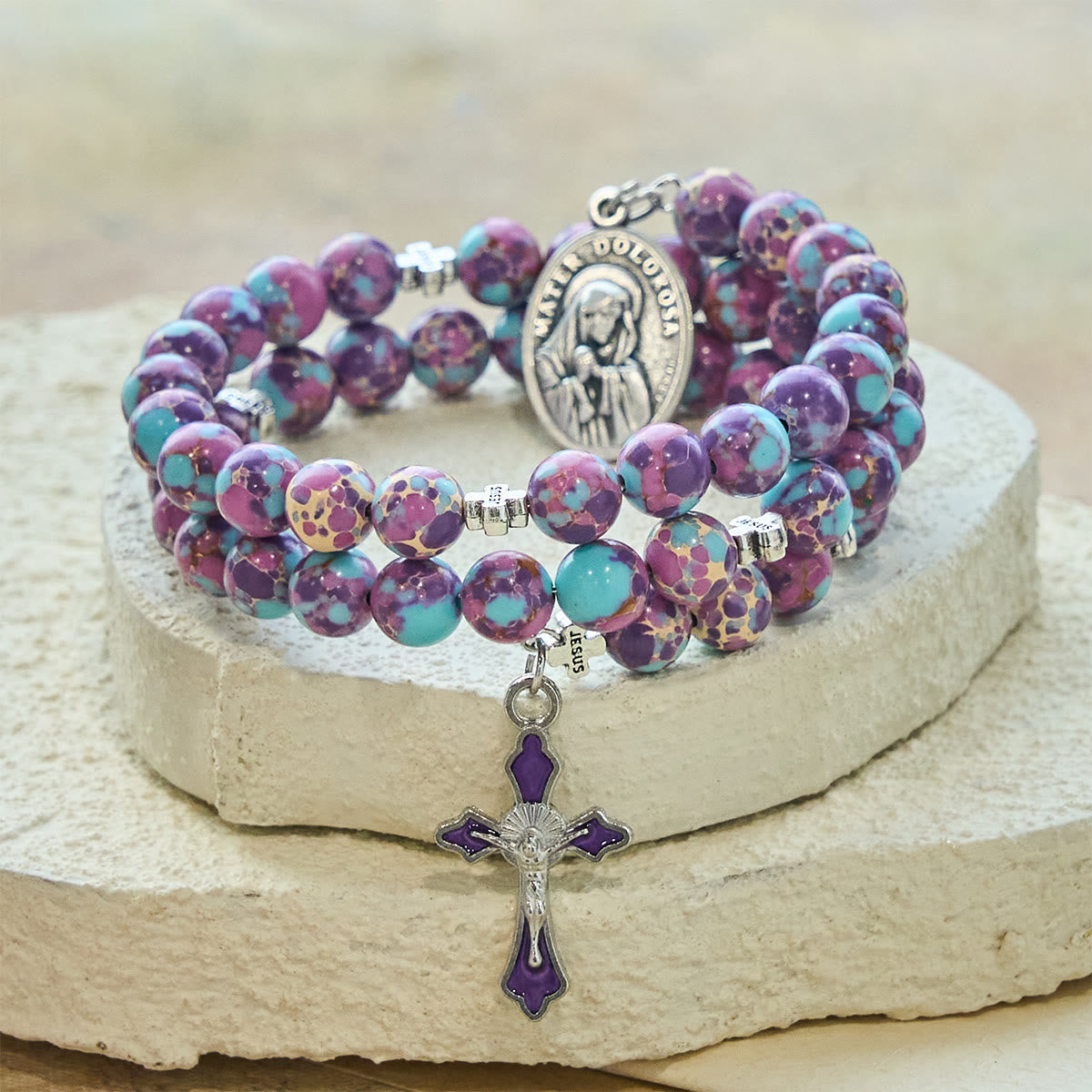 Bracelet Chapelet en Fil de Mémoire Jaspe Impérial Violet avec Crucifix Émaillé