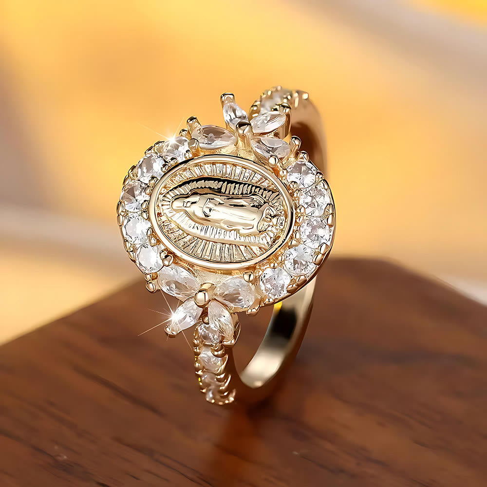 Bague élégante emblème Vierge Marie : un détail sacré pour la dévotion quotidienne