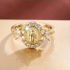 Bague élégante emblème Vierge Marie : un détail sacré pour la dévotion quotidienne