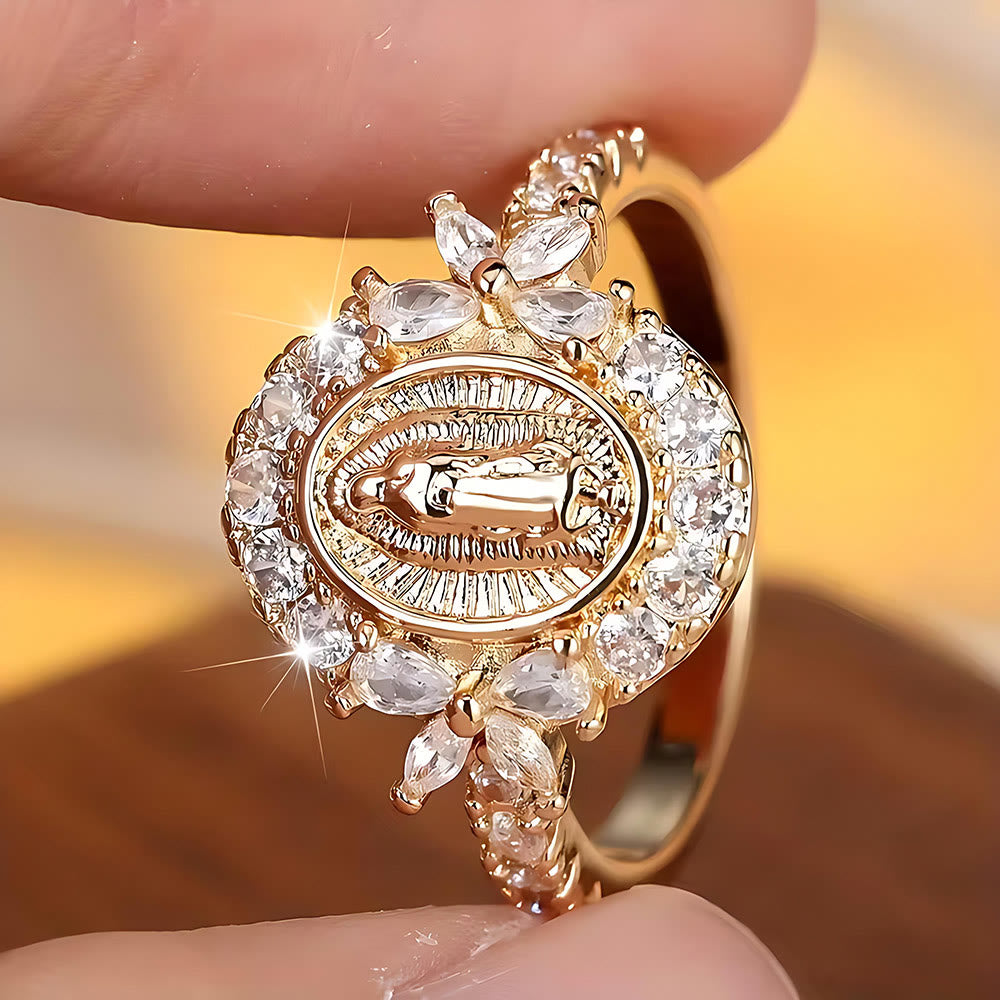 Bague élégante emblème Vierge Marie : un détail sacré pour la dévotion quotidienne