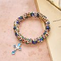 Bracelet détaillé en perles de cloisonné bleues avec crucifix