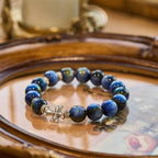 Pulsera de cuentas de resina con cruz brillante: Tierna devoción para los momentos diarios