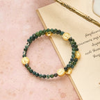 Pulsera de rosario de alambre de memoria de ágata de hierba acuática: tierna devoción para los momentos cotidianos