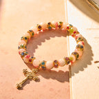 Bracelet scintillant de tourmaline dévotionnelle avec crucifix doré orné