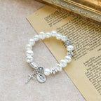 Pulsera Luz de Gracia — Cuentas Suaves con Dijes Devocionales
