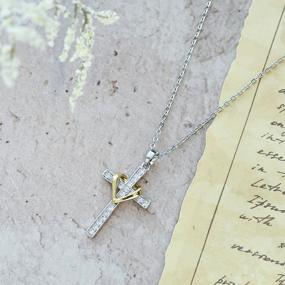 Collar Corazón y Cruz Bicolor con Circonitas: Fusión de Amor y Fe