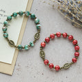 Pulsera de Vidrio Rojo y Verde Vintage con Medalla Milagrosa: Recordatorio de Fe y Gracia para Uso Diario