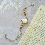 Bracelet de perles « Grâce » : Breloque Croix pour de doux rappels