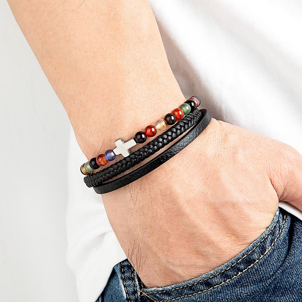 Bracelet multicouche avec perles œil-de-tigre : Dévotion discrète et texture riche