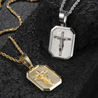 Collar de placa de identificación con crucifijo: Su sacrificio, cerca de tu corazón