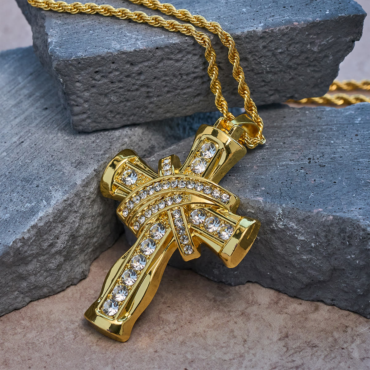 Collier croix Grace & Glory Baroque Radiance bicolore