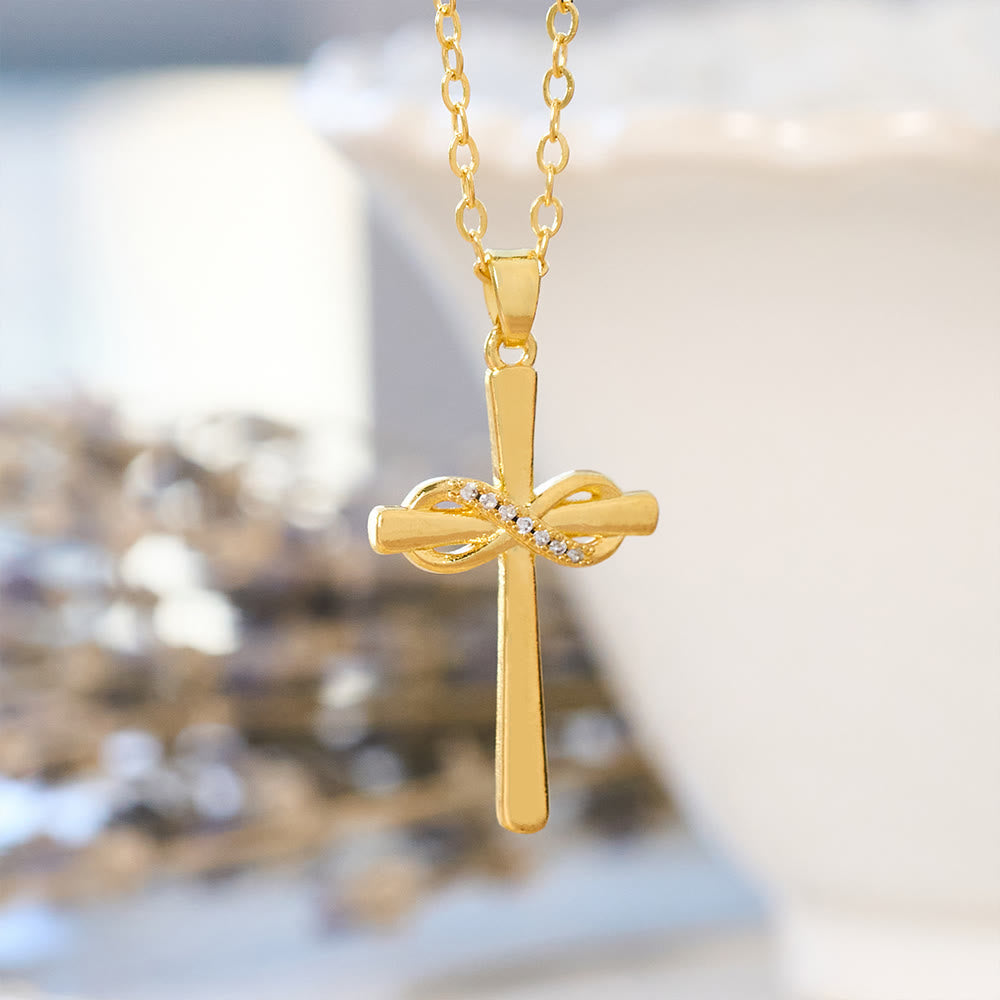 Collares Möbius Cross y Zircon: Comodidad Suave con Simbolismo Sagrado