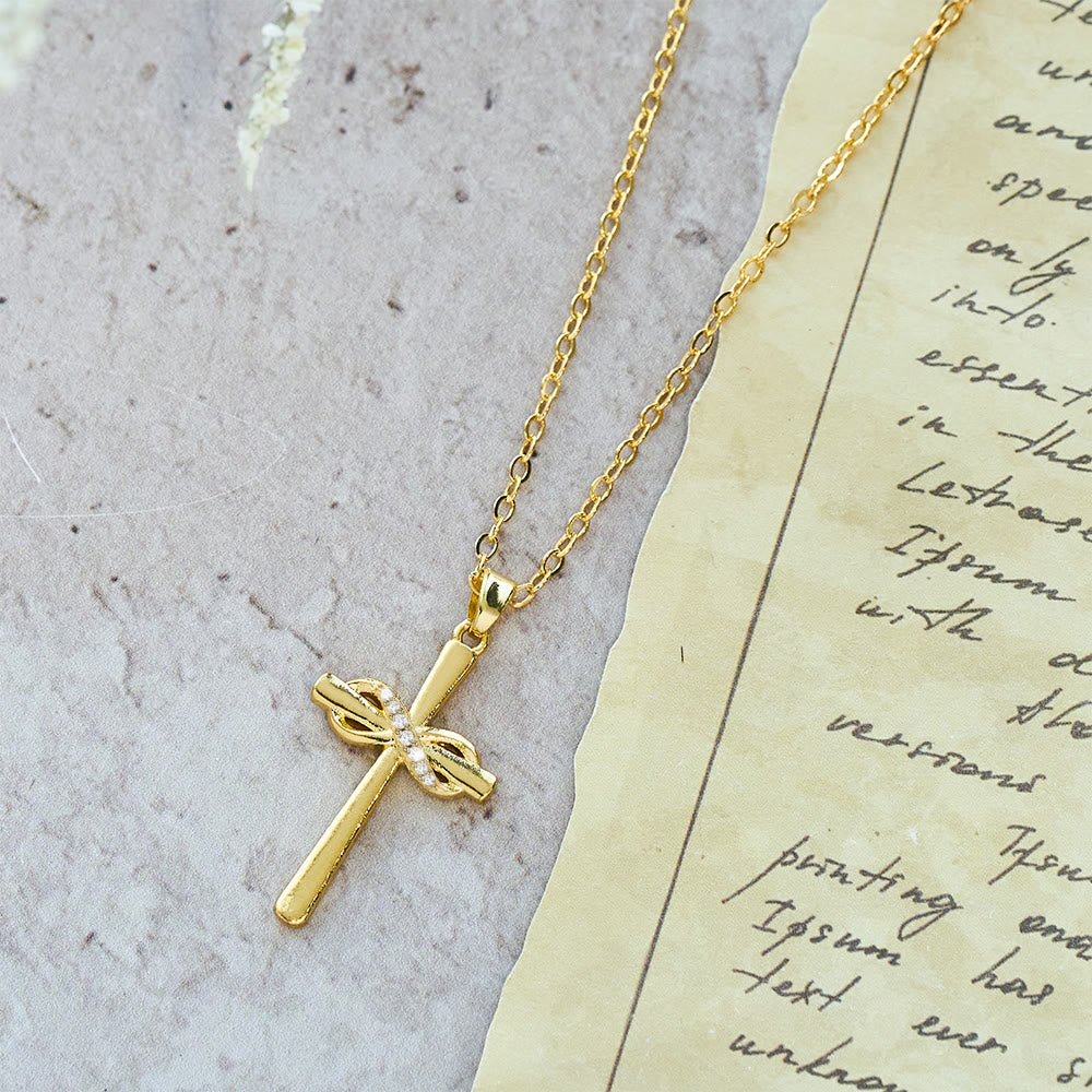 Collares Möbius Cross y Zircon: Comodidad Suave con Simbolismo Sagrado