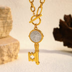 Collier Médaille Saint Benoît Deux Styles : Dévotion Inébranlable pour le Quotidien