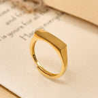 Anillo "I Love JESUS" Esculpido con Luz: Amor Radiante para Llevar a Diario