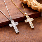 Collar con colgante de cruz de circonita brillante: Fe radiante para uso diario