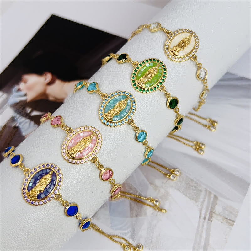 Pulsera de la Virgen de Circonitas Multicolor: Un Recordatorio Discreto de Su Cuidado