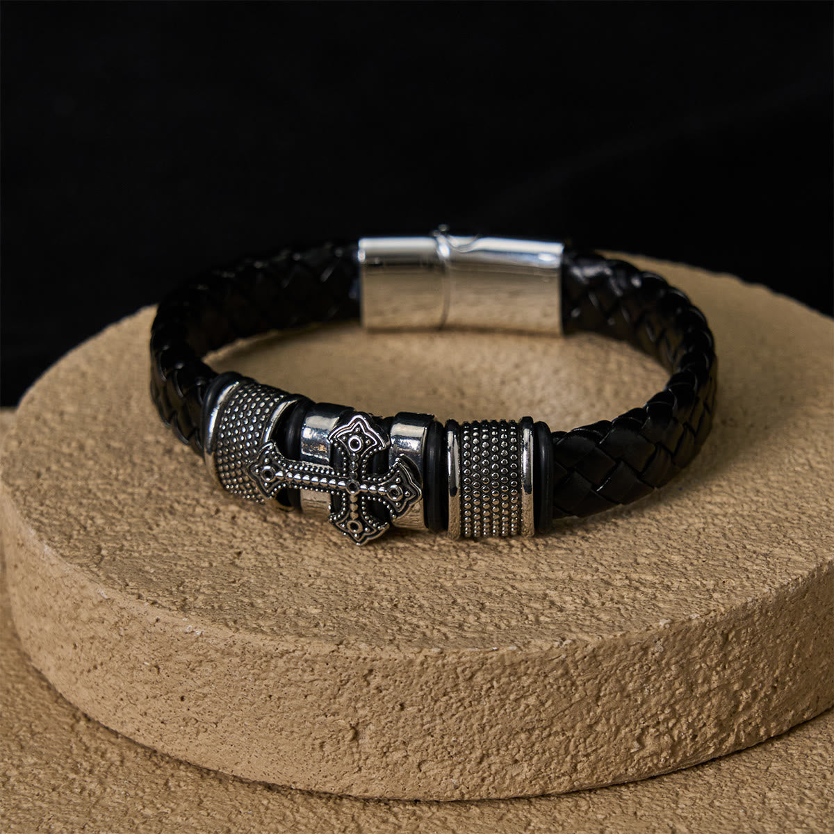 Pulsera clásica de cuero de la Santa Cruz de dos tonos con diseño trenzado