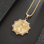 Collier Notre-Dame « Divine Protection » : Un doux rappel de sa présence.