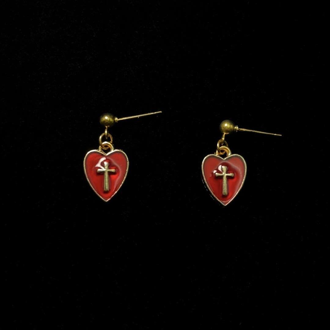 Collier et boucles d'oreilles assortis Cœur et Croix : Incarnez son amour tendre