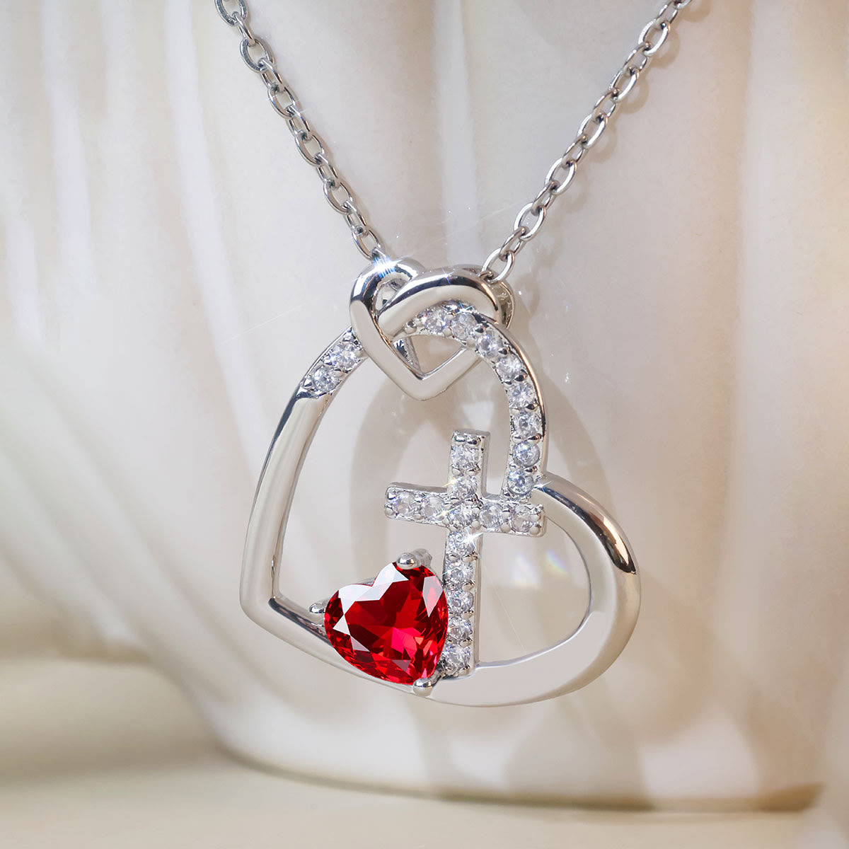 Collar de cruz del Sagrado Corazón con acento de color: un vínculo diario con Su amor