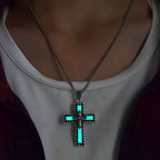 Ensemble de bijoux croix luminescent avec pierre volcanique : Gardez Sa Grâce près de vous après la tombée de la nuit