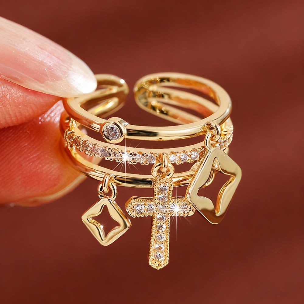 Bague Empilable Breloque Croix Scintillante : Rappel de Sa Paix Intérieure
