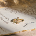 Bague Croix de Möbius Or/Argent : Portez Sa Grâce au Quotidien