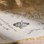 Bague Croix de Möbius Or/Argent : Portez Sa Grâce au Quotidien