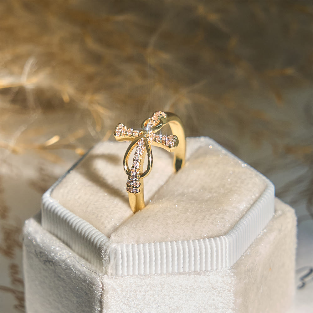 Bague Croix de Möbius Or/Argent : Portez Sa Grâce au Quotidien