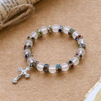 Pulsera Cruz de Ágata Verde Esmerilada y Cristal Blanco: Fe Suave en Textura Luminosa