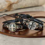 Bracelet multicolore ajustable Saint-Benoît : un symbole contre la négativité et la peur
