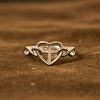 Bague Entrelacée Cœur Croix Foi : Avec Dieu, tout est possible