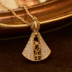 Collier Pendentif Notre-Dame d'Aparecida Protection Divine Style Classique
