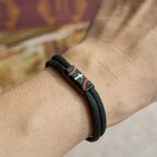 Pulsera de Paracord con Cruz para Baloncesto, Fútbol o Béisbol: Compañero de Fe y Deporte