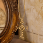 Croix de Saint Patrick irlandaise : Un rappel tactile de foi pour les routines quotidiennes